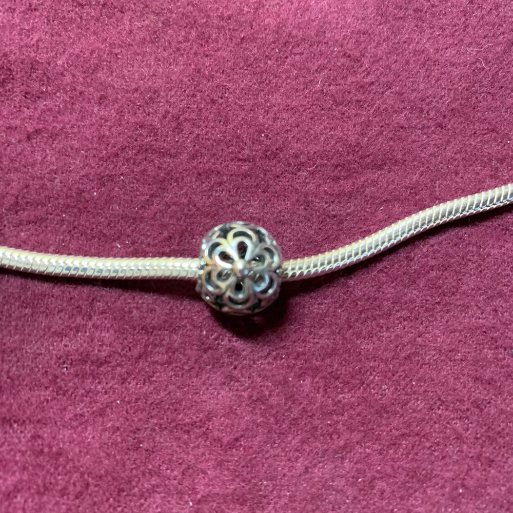 Pandora vintage charm